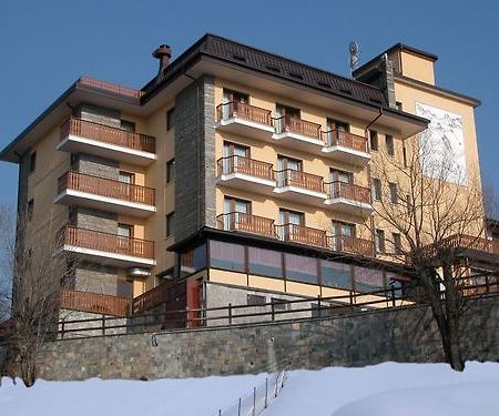 Hotel Miravalle Oulx Eksteriør bilde