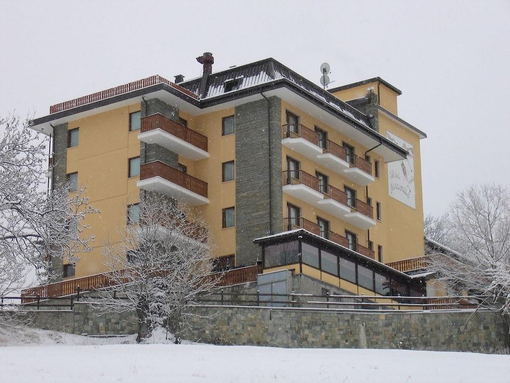 Hotel Miravalle Oulx Eksteriør bilde